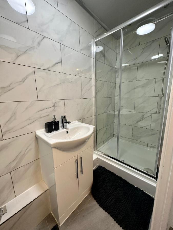 Luton Town Centre Apartment 외부 사진