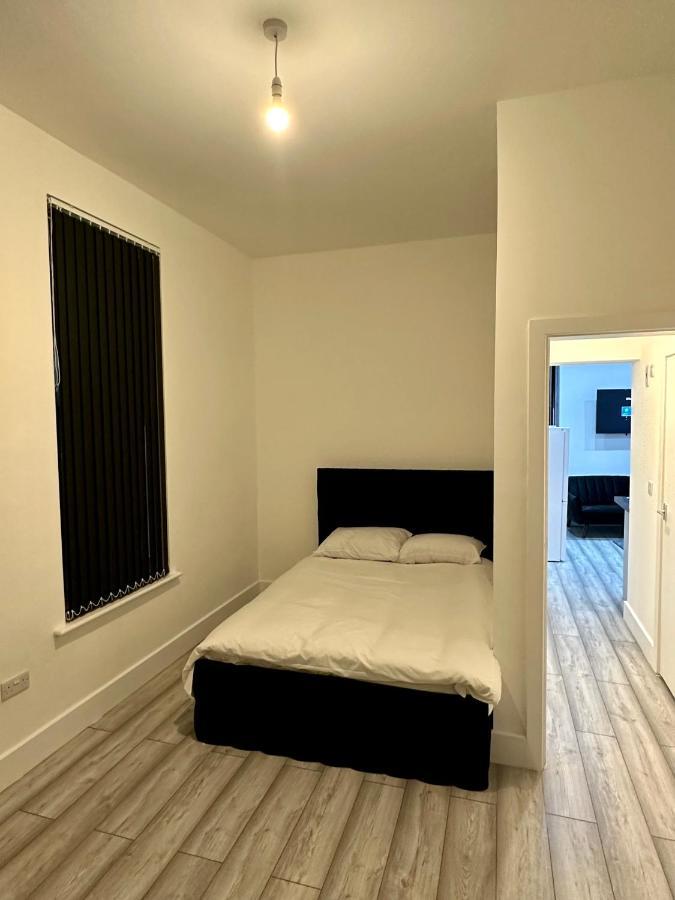 Luton Town Centre Apartment 외부 사진